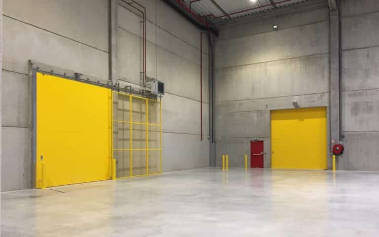 Portes coupe-feu ou rideaux coupe-feu comment les choisir