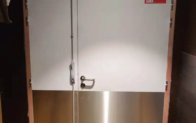 un bloc-porte coupe-feu EI30 Ma Biche sur le Toit OIS FIVO