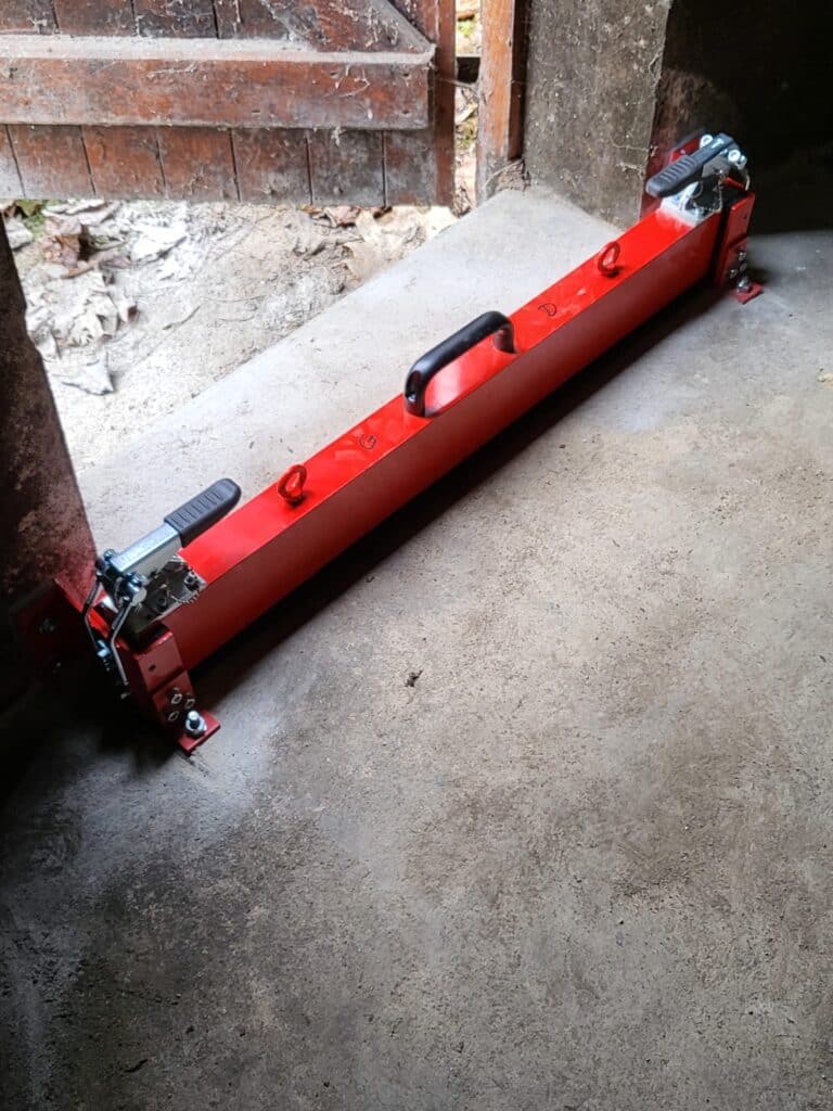 porte-coupe-feu-coulissante-et-battante-EI120-Chais-a-proteger-Armagnac-OIS-Fivo-securite-incendie-3